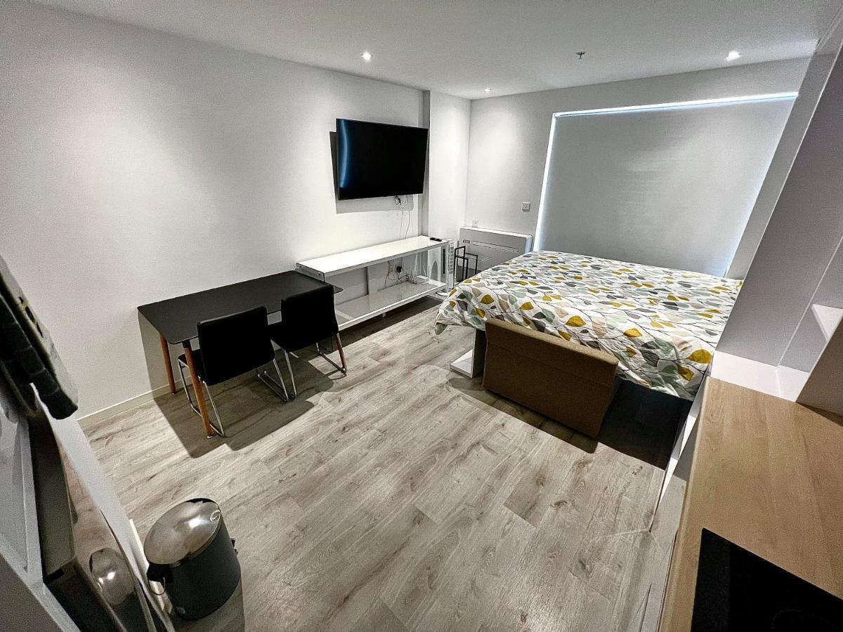 Modern Studio Apartment In Gibraltar - The Hub Exterior foto